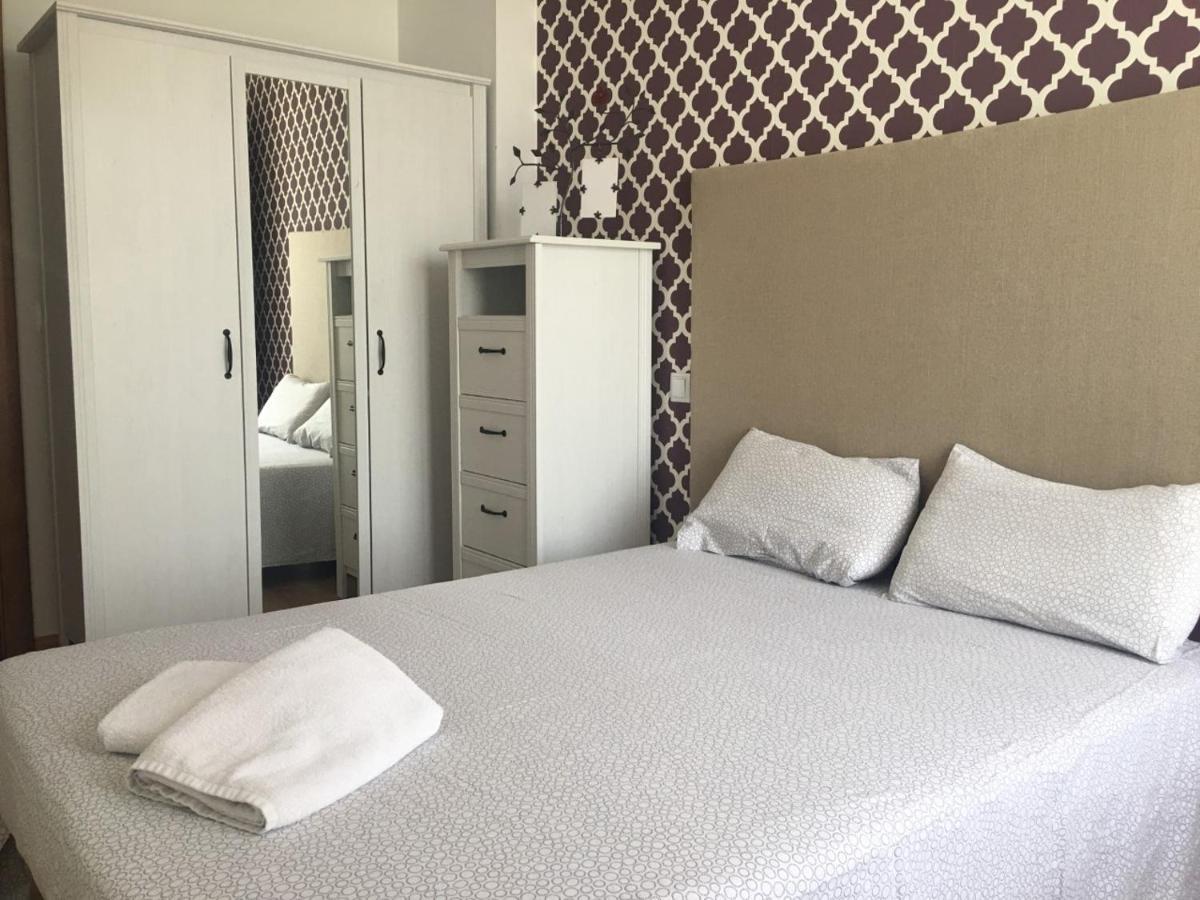 Apartamentos Turisticos Rio Gallego Fontellas  Zewnętrze zdjęcie